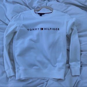 tommy crewneck